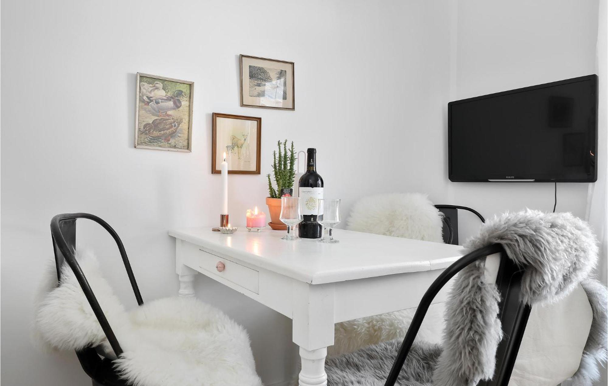 Beautiful Apartment In Neksø Eksteriør billede