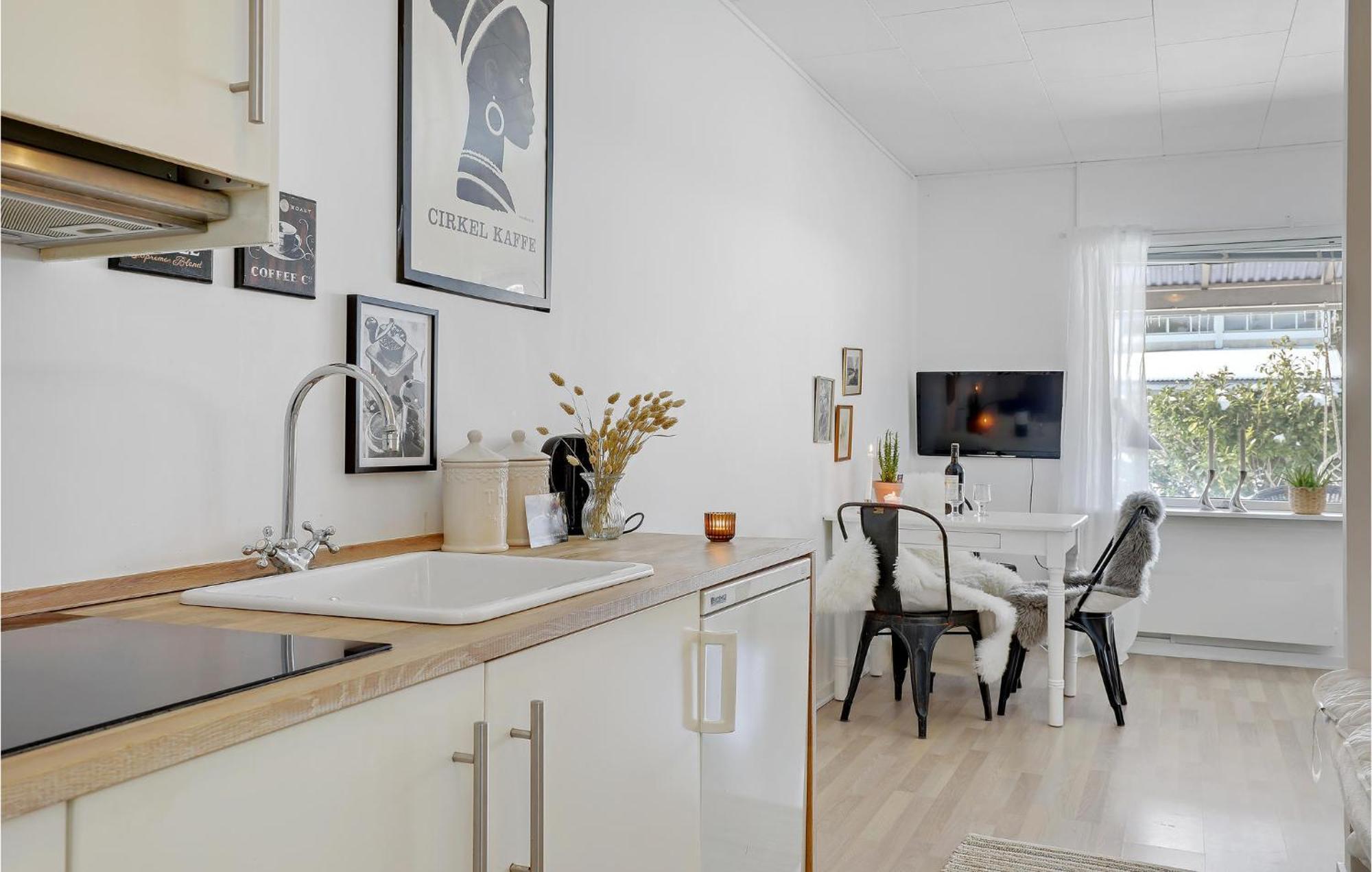 Beautiful Apartment In Neksø Eksteriør billede